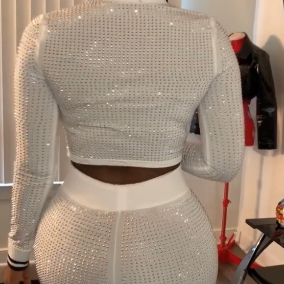 White rhinestone 2 piece set - Picture 3 of 3